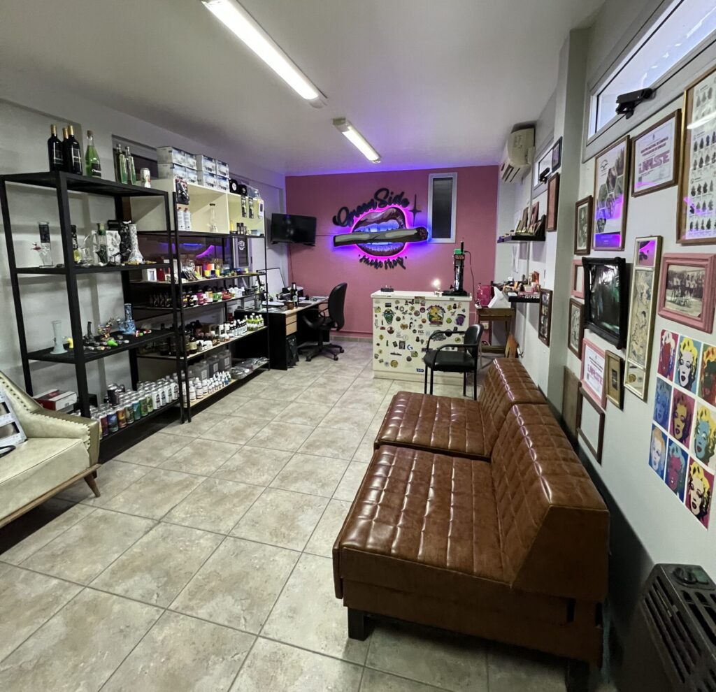 Interior del local Green Side ubicado en Trelew Chubut.